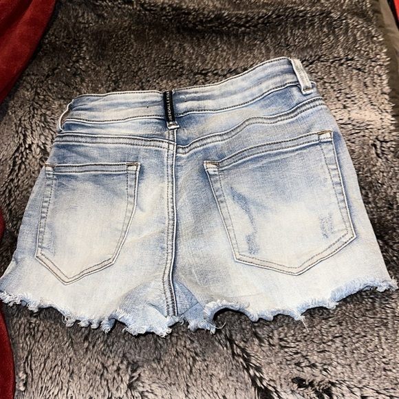 Kendall + Kylie The Icon style  distressed Jean Short Sz 24 - Picture 4 of 11